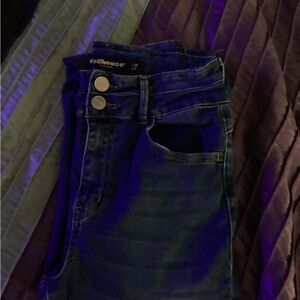 Dollhouse Curvy Fit Blue Jeans